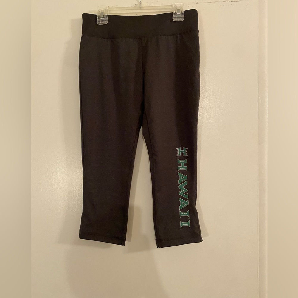 University Hawaii capri leggings size small ￼